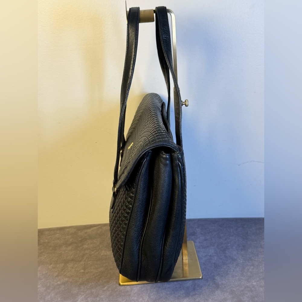 vintage Bally black diamond quilting pattern leather handbag. B" logo, - Picture 5 of 15